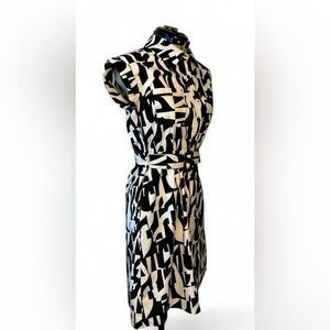 Monteau cap-sleeve belted mini shirt dress with a black and white Sz Junior’s XL